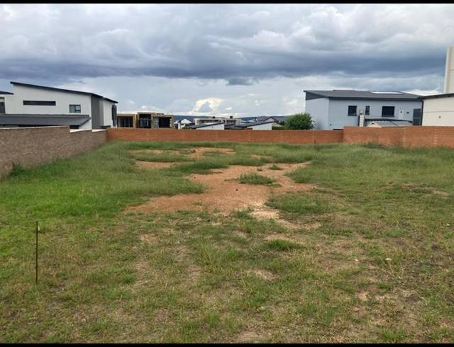 LAND FOR SALE IN SIX FOUNTAINS RESIDENTIAL ESTATE